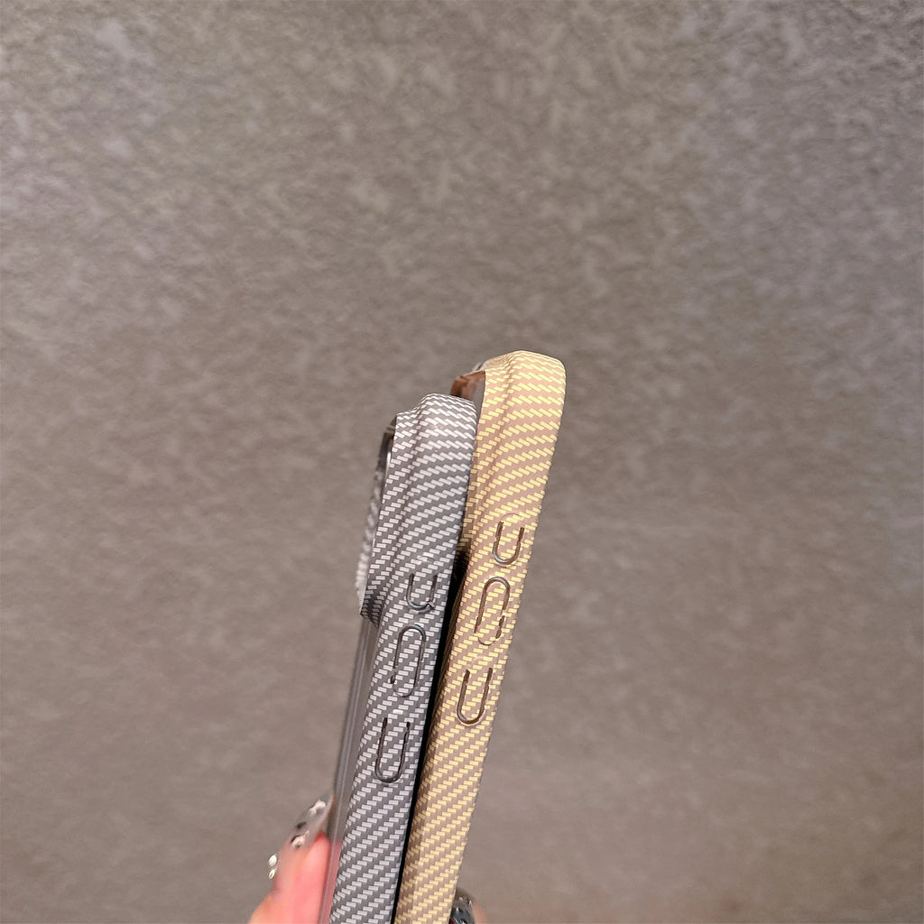 Kevlar Carbon Fiber Stripe Case for iPhone 17/16| Shockproof Anti-Slip MagSafe Ready 💪📱